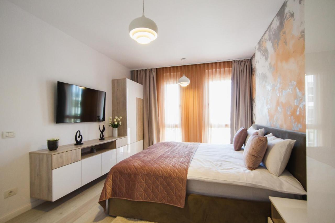 Romantic Getaway At West Residence 오라데아 외부 사진