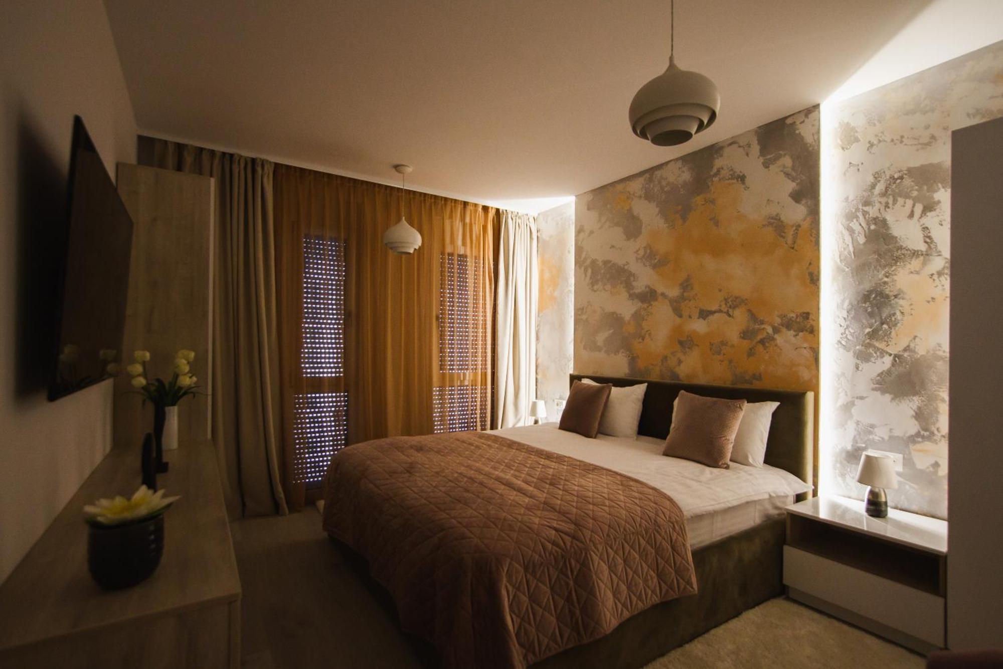 Romantic Getaway At West Residence 오라데아 외부 사진